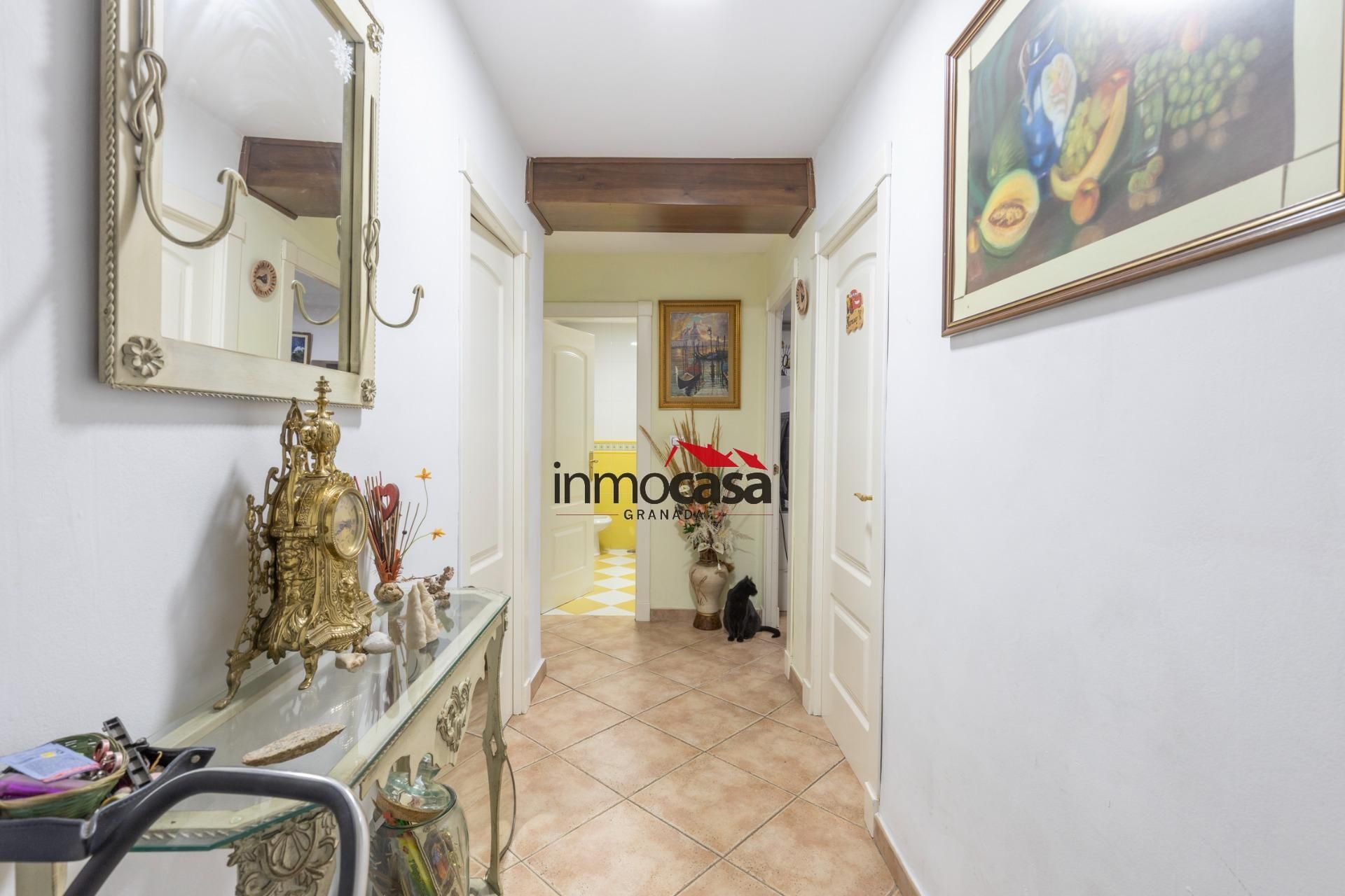 Wohnung zum Verkauf in Armilla mit Privatgarten und Terrasse