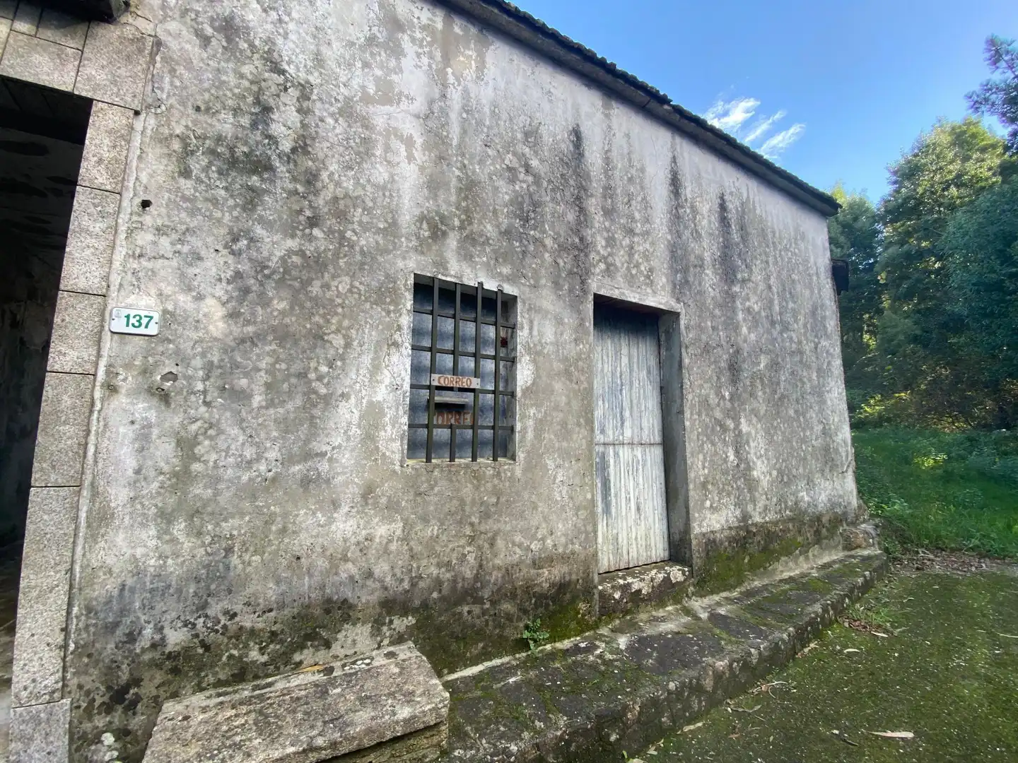 Vista exterior de Casa o xalet en venda en Cee amb Terrassa