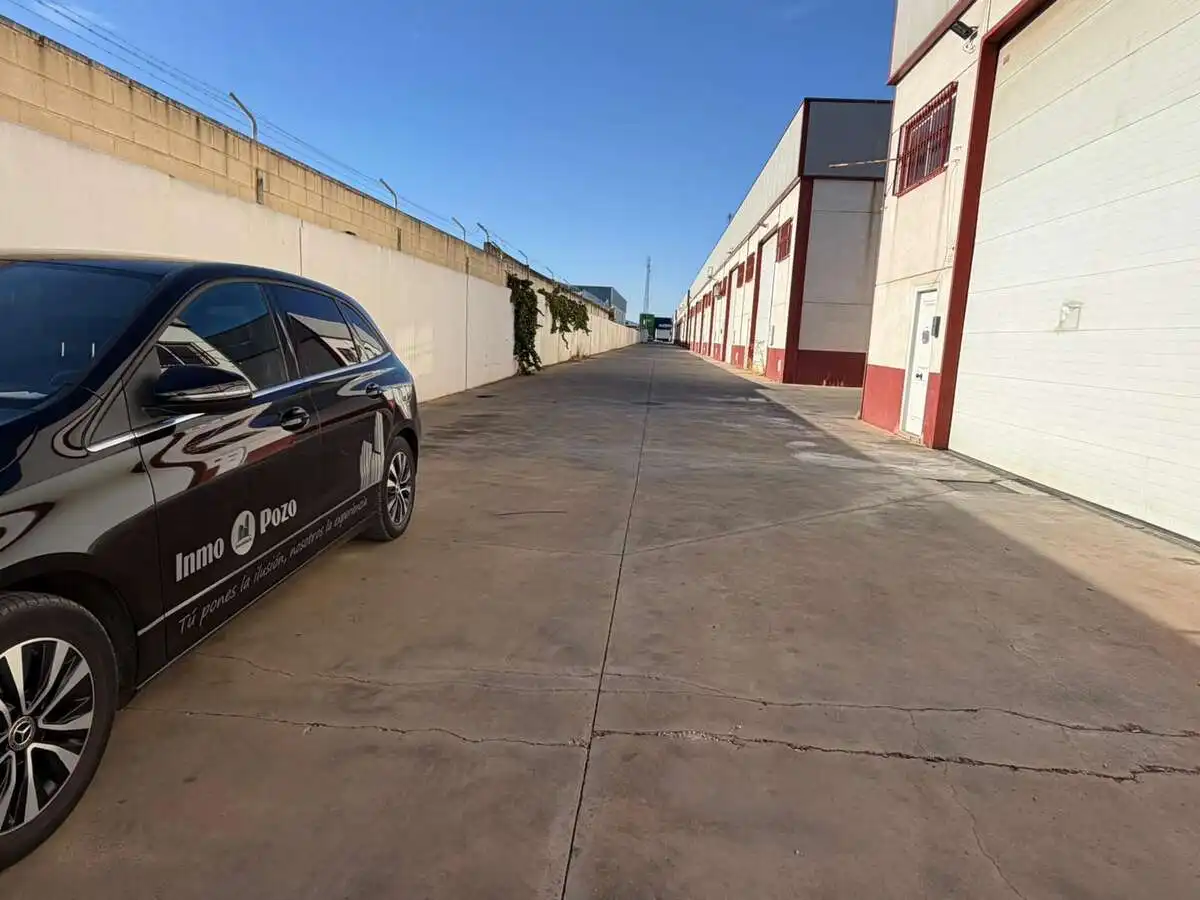 Nave industrial en venta en Almendralejo, imagen 3