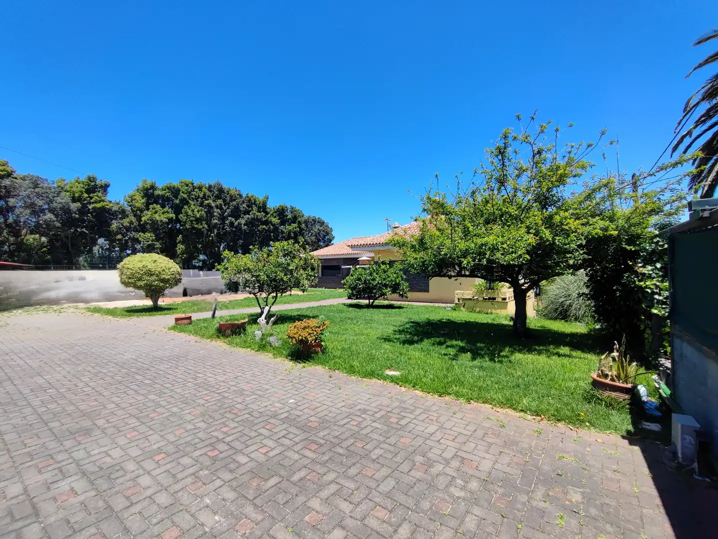Vista exterior de Casa o xalet en venda en San Cristóbal de la Laguna amb Jardí privat, Terrassa i Traster