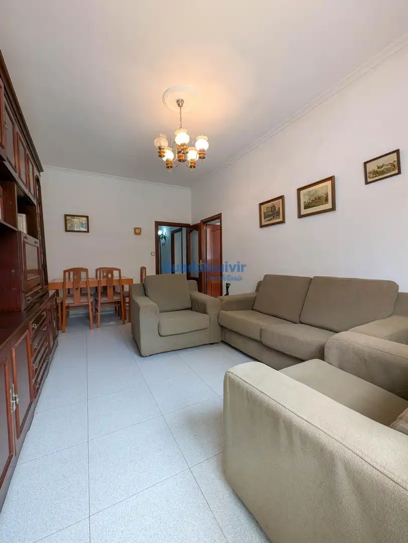 Sala de estar de Piso en venta en  Sevilla Capital con Aire acondicionado