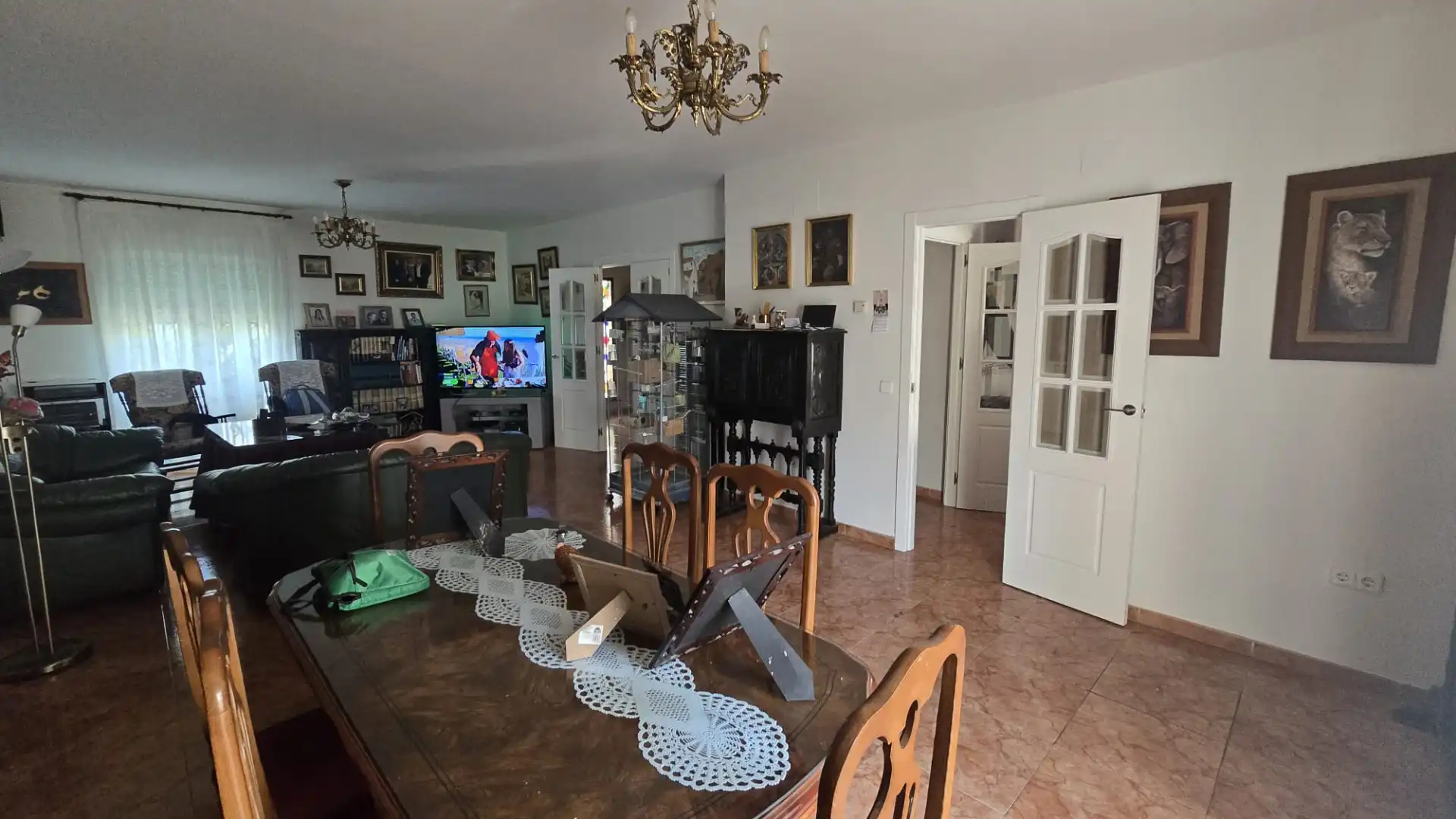 Living room of Detached homes for sale in Úbeda  with Air Conditioner, Heating and Private garden