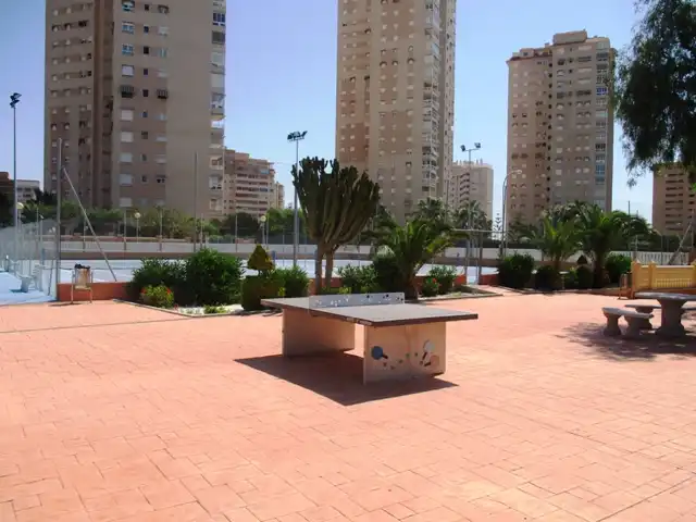 Apartamento de alquiler en Carrer el Pinós, 18, Playa Muchavista