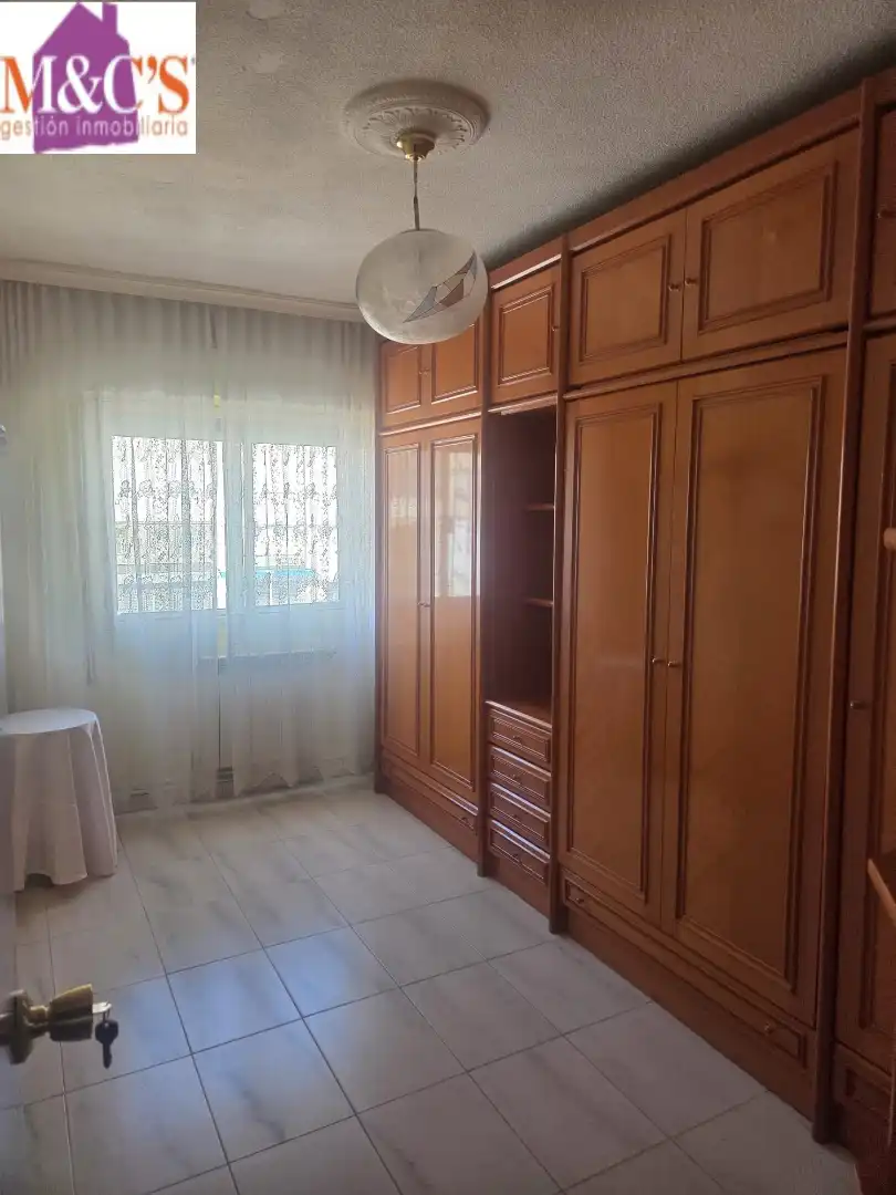 Bedroom of Flat for sale in PAU 2-600