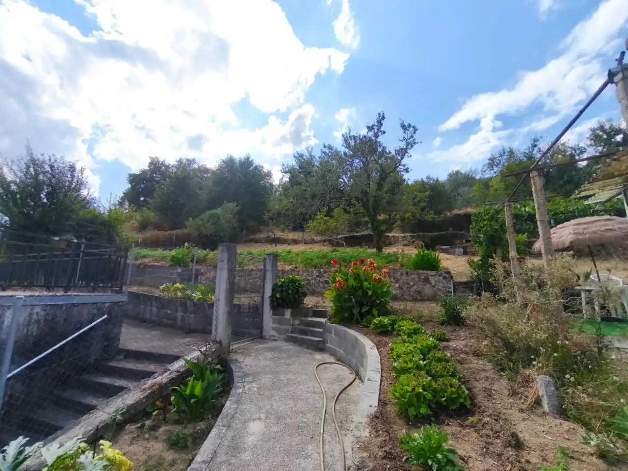 Finca rústica en venda en Barbadás amb Calefacció, Jardí privat i Moblat