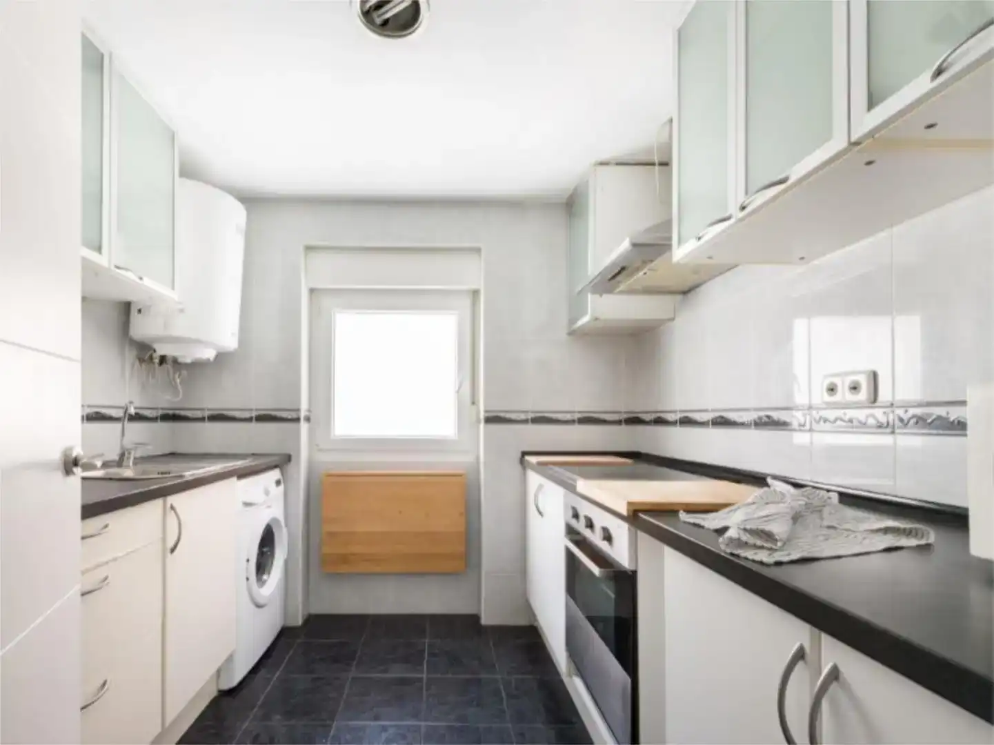 Cocina de Piso de alquiler en  Logroño con Aire acondicionado, Parquet y Amueblado