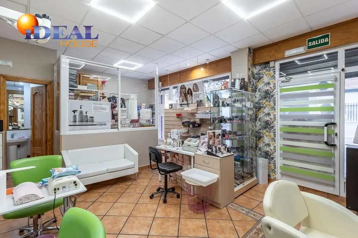 Local comercial en venda a Beiro, imagen 6