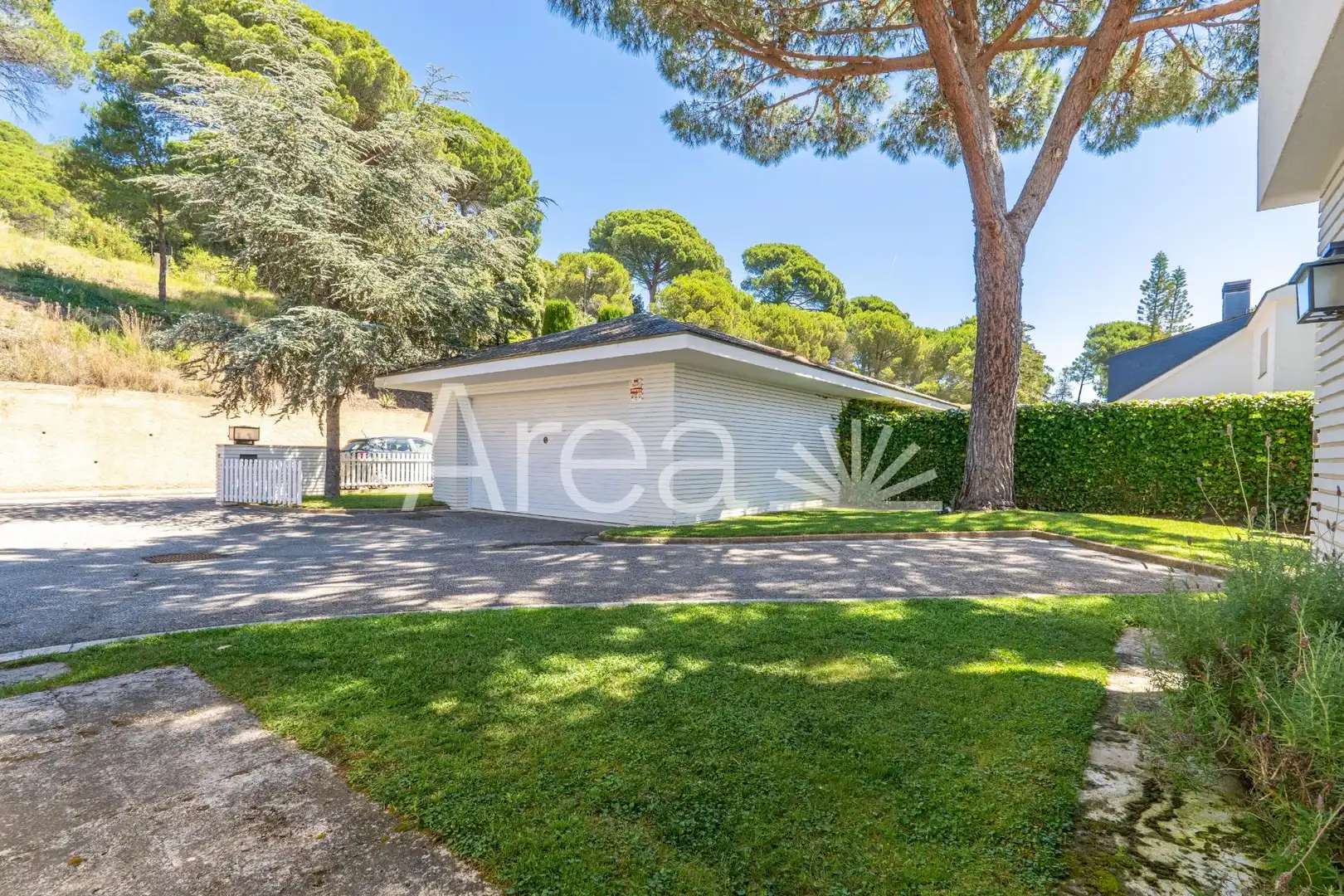 Exterior view of Houses for rent in Sant Andreu de Llavaneres  with Air Conditioner, Heating and Private garden