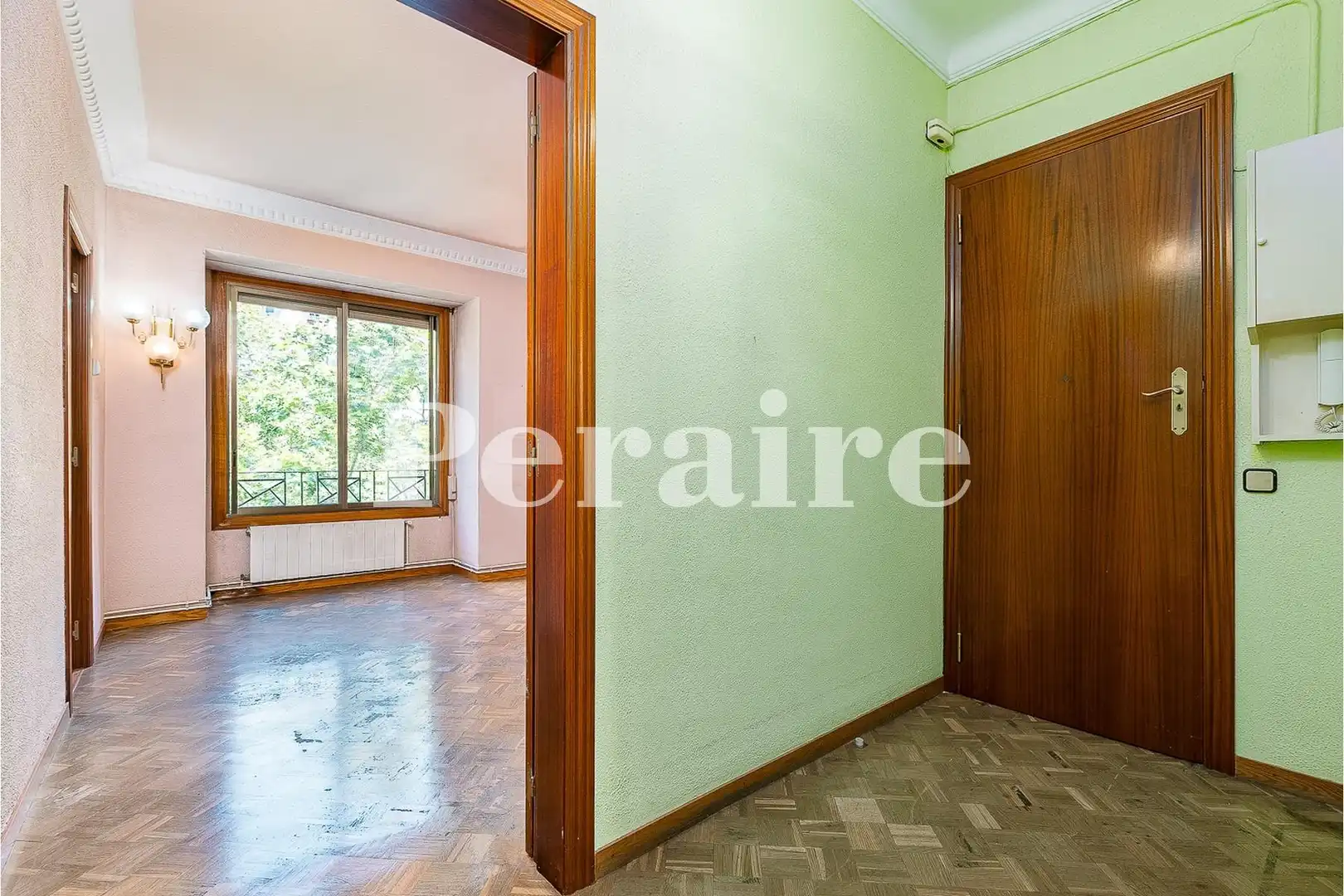 Schlafzimmer von Wohnung zum Verkauf in Barcelona mit Klimaanlage, Heizung und Parkett