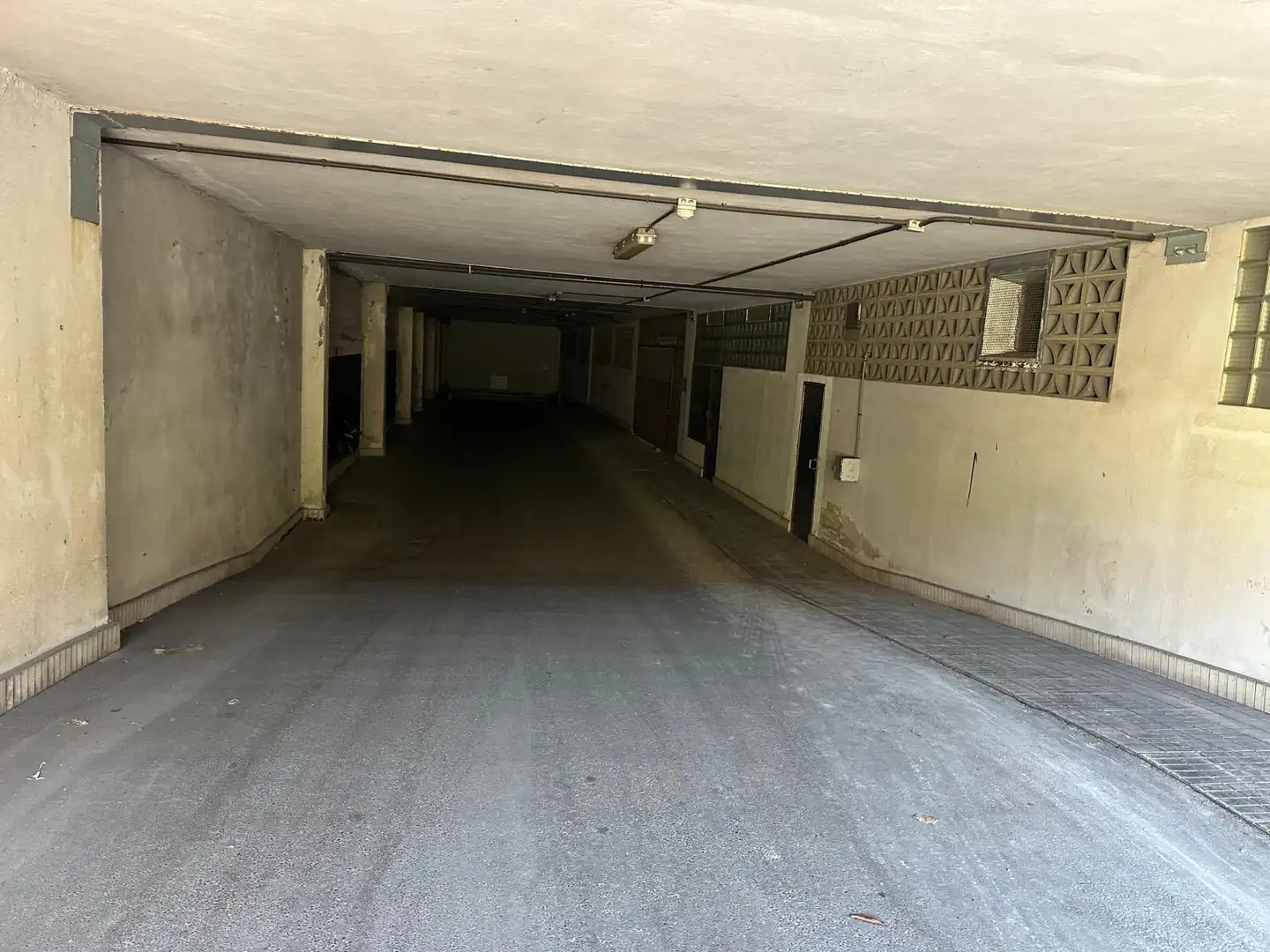 Parkplatz mit Aufzug zum Verkauf in Calle Luis Hauzeur 18, imagen 5