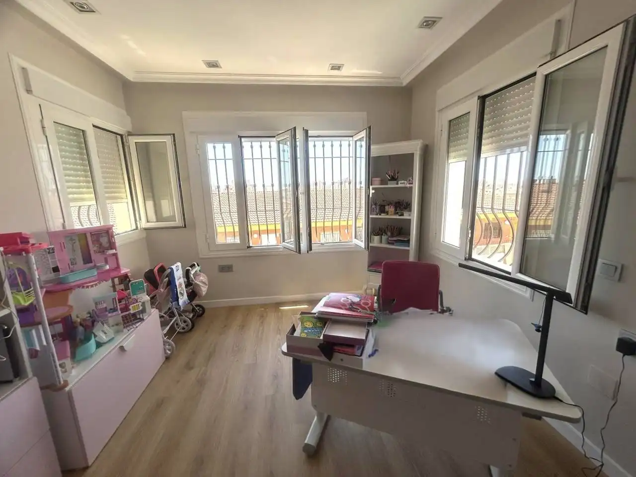 Houses for sale in Roquetas de Mar  with Air Conditioner, Private garden and Terrace