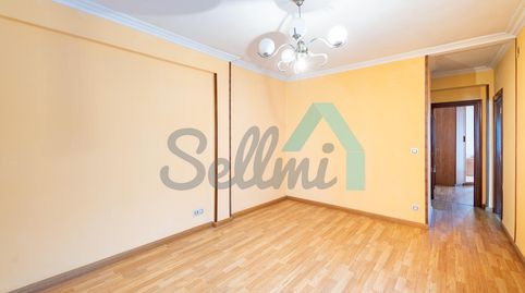 Foto 4 de Piso en venta en Los Pilares, Ciudad Naranco - Prados de La Fuente, Oviedo