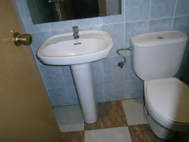 Baño de Local de alquiler en Monóvar  / Monòver con Aire acondicionado y Amueblado