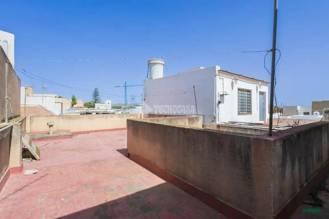 Casa aparellada amb terrassa en venda a Vera Ciudad, imagen 29