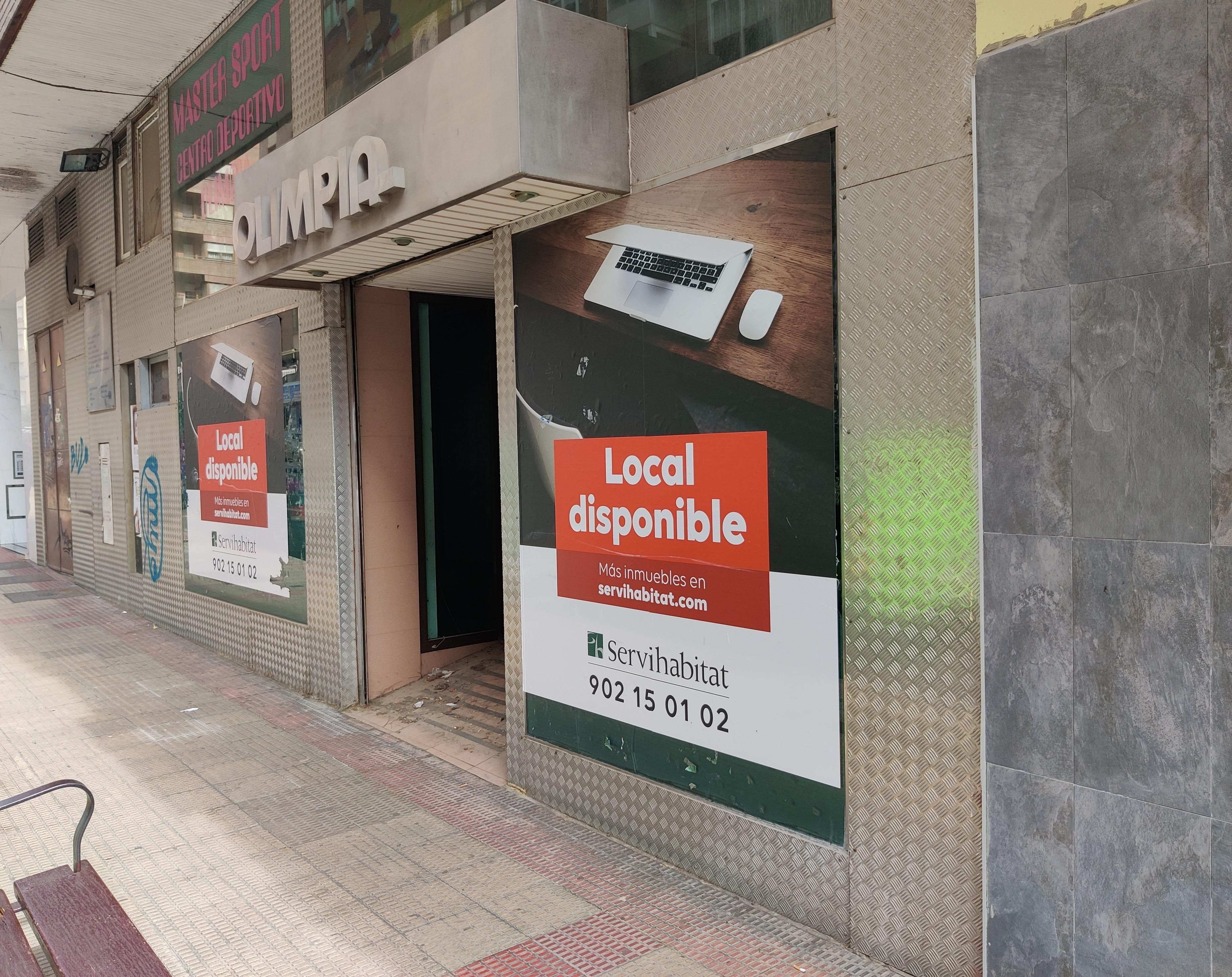 Local en venta en  Logroño con Terraza