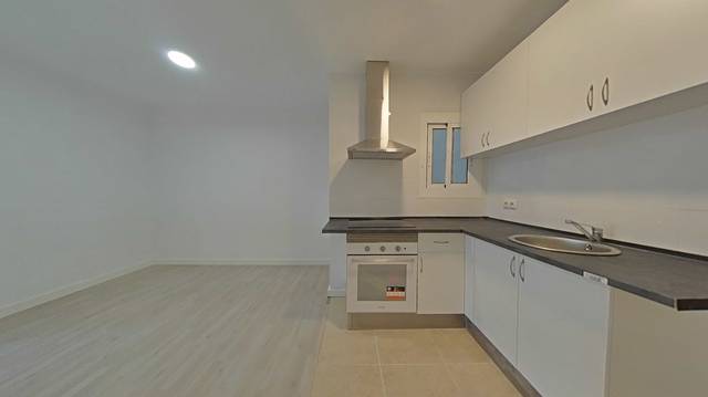 Piso en Venta en Carrer de Rafael Campalans en La Torrassa