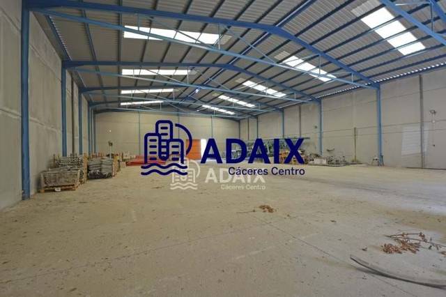 Piso en Alquiler en Poligono Industrial las Arenas en Malpartida de Cáceres