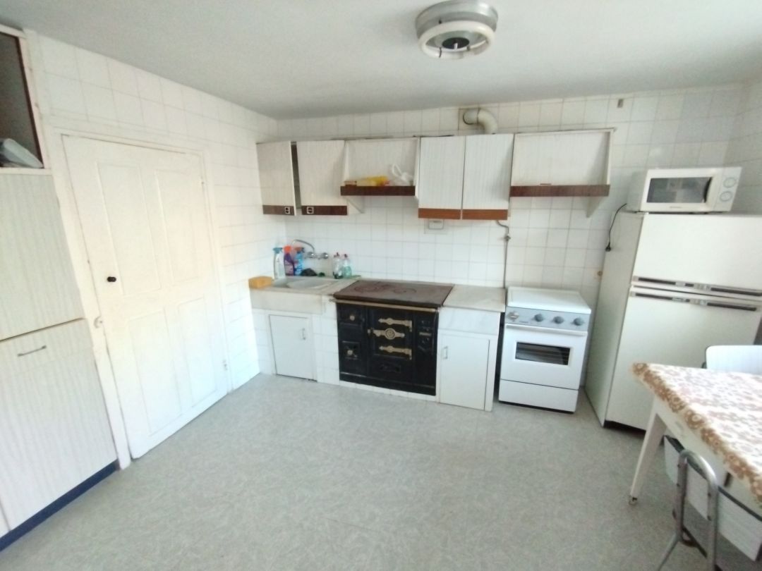 Kitchen of House or chalet for sale in Junta de Traslaloma  with Storage room