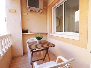 Flat with balcony for sale in Carrer Baleares 7