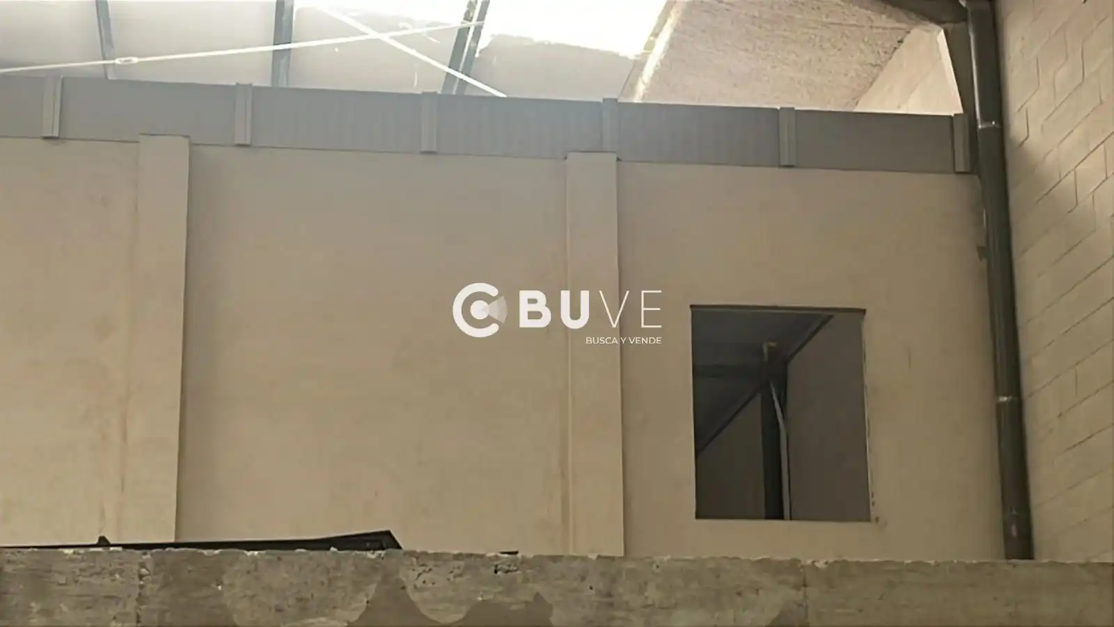 Vista exterior de Nau industrial en venda en Tudela de Duero