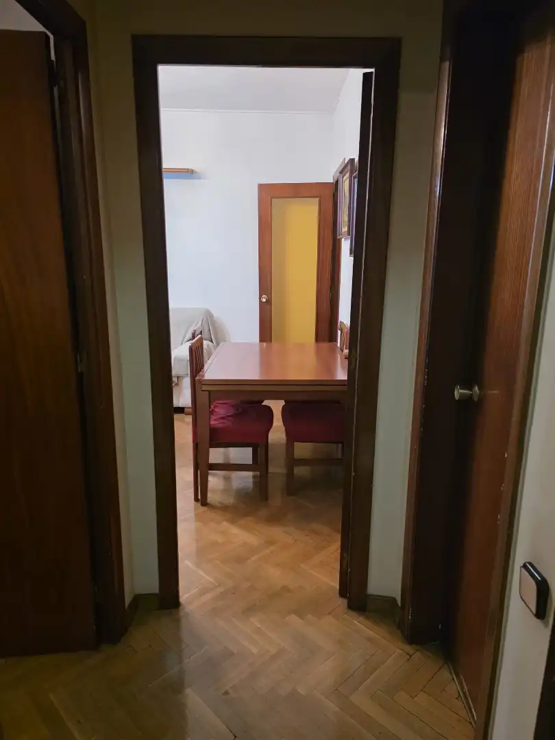 Menjador de Pis en venda en L'Hospitalet de Llobregat amb Aire condicionat, Parquet i Traster