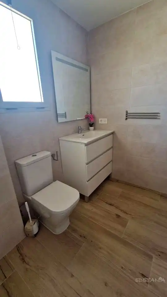 Bathroom of Flat for rent in Alfara del Patriarca  with Furnished