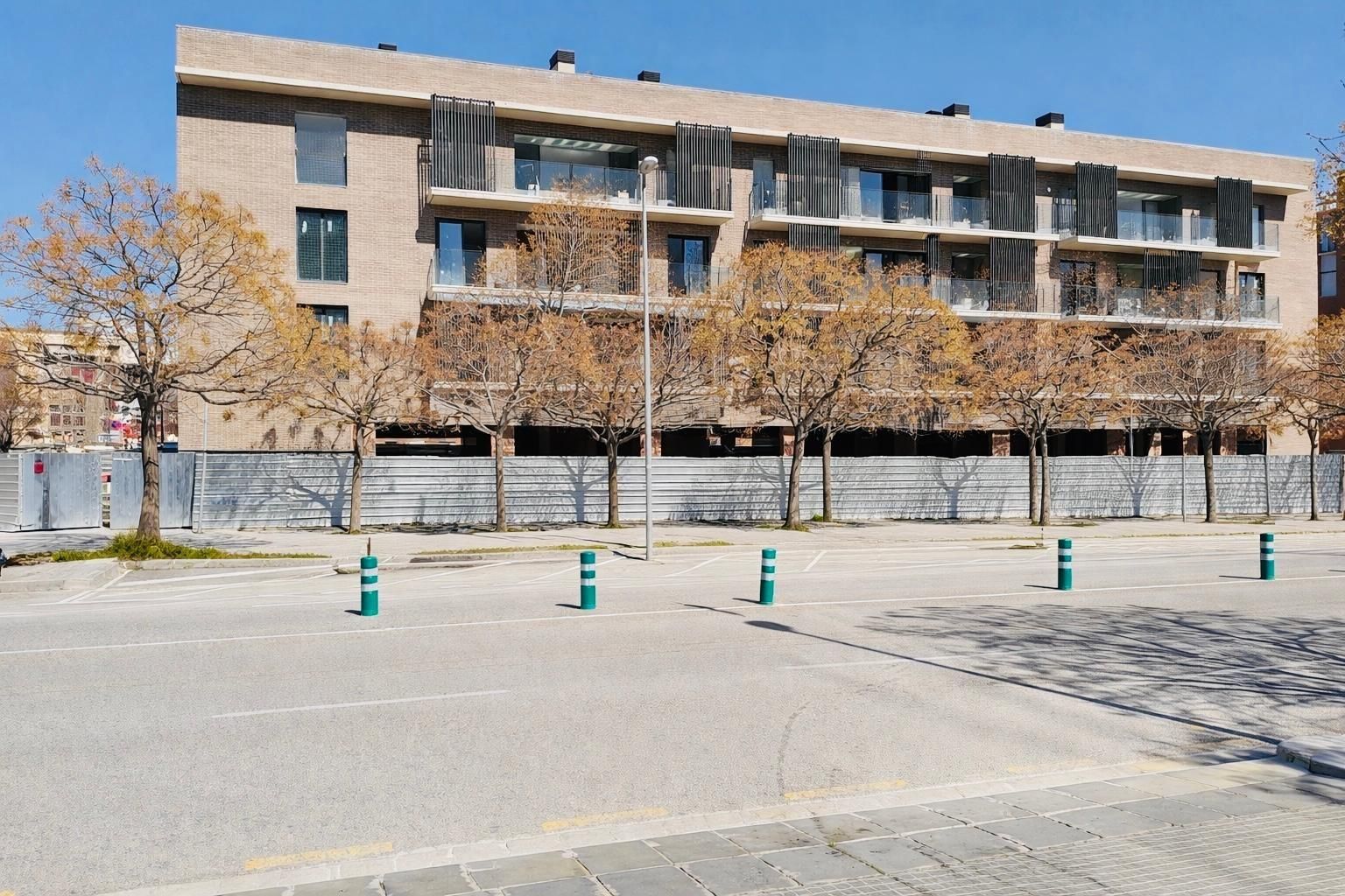 Aparcament de Dúplex en venda en Vilafranca del Penedès amb Terrassa i Balcó