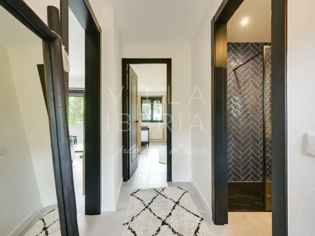 Haus oder Chalet zum Verkauf in Santa Cristina d'Aro mit Klimaanlage, Heizung und Privatgarten