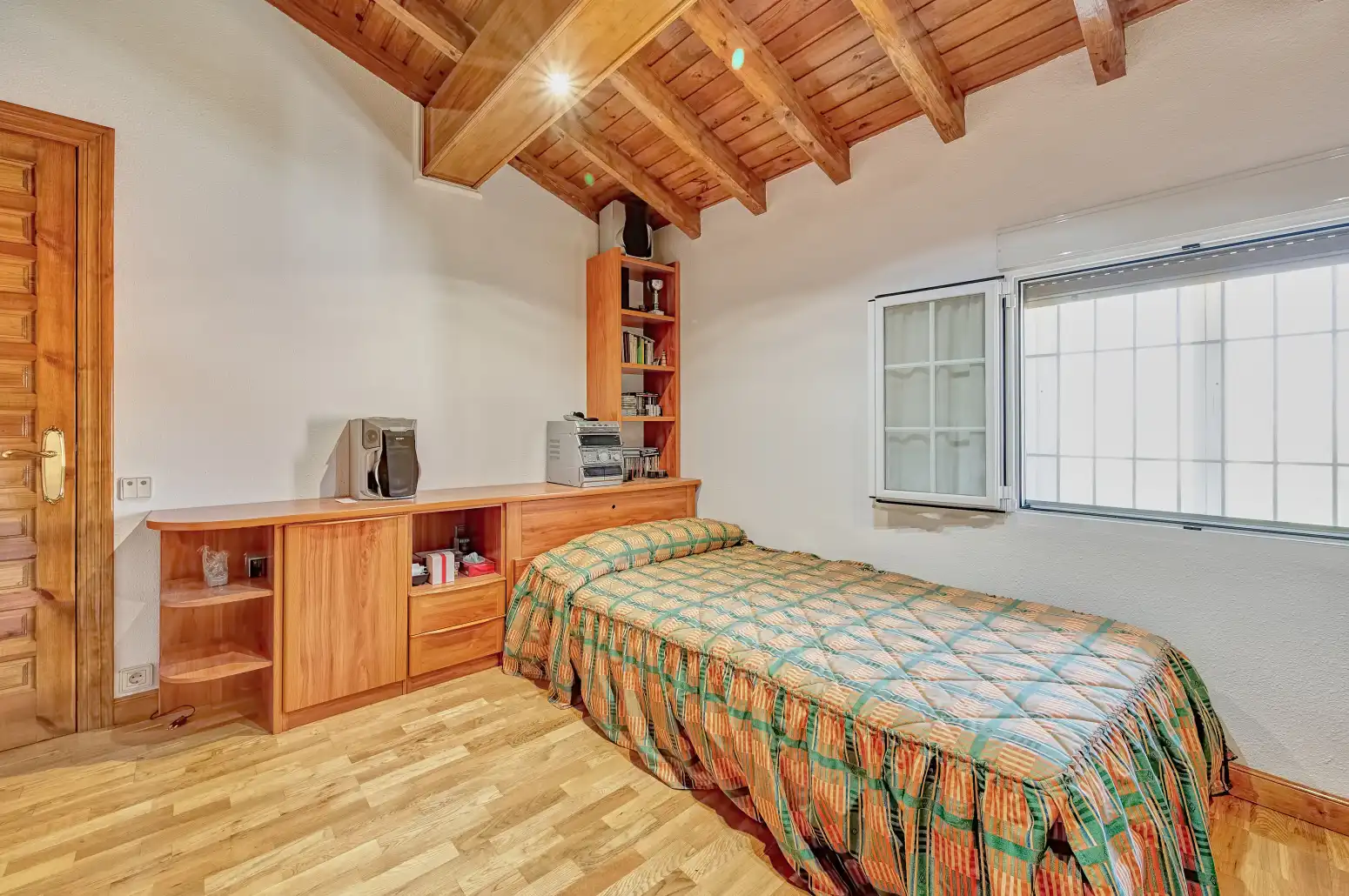 Schlafzimmer von Haus oder Chalet zum Verkauf in Aranguren mit Klimaanlage, Heizung und Privatgarten