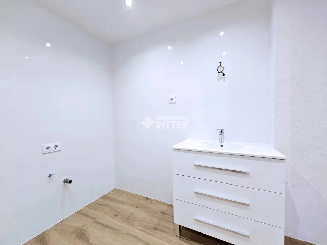 Bathroom of Houses for sale in Cartagena  with Air Conditioner and Terrace