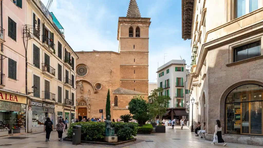 Außenansicht von Wohnungen zum Verkauf in  Palma de Mallorca mit Terrasse