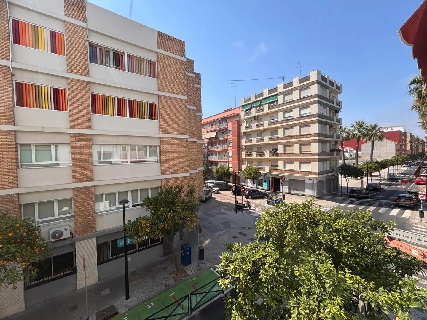 Vista exterior de Pis en venda en Valencia amb Balcó