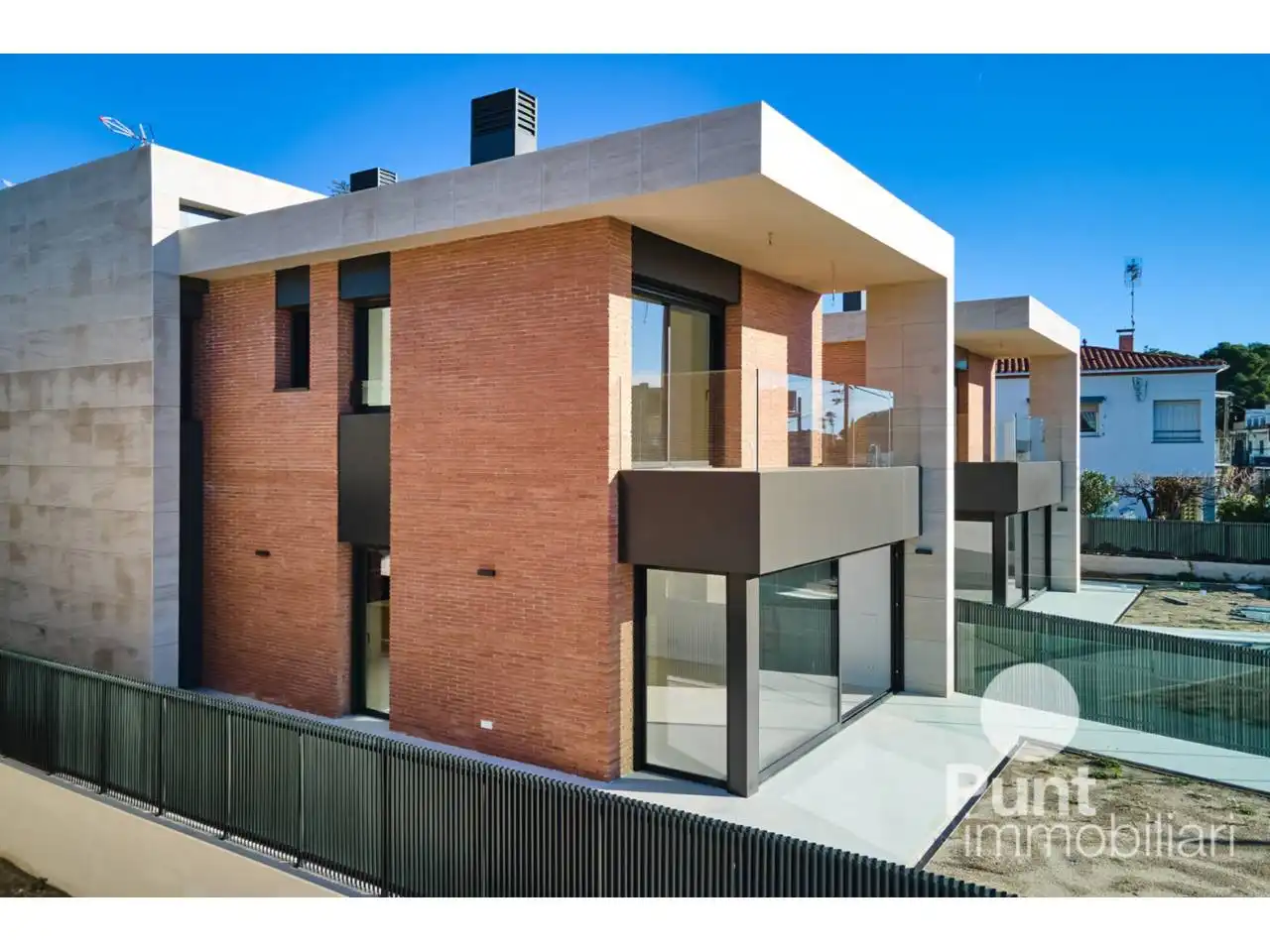 Exterior view of Houses for sale in Premià de Dalt  with Air Conditioner and Heating