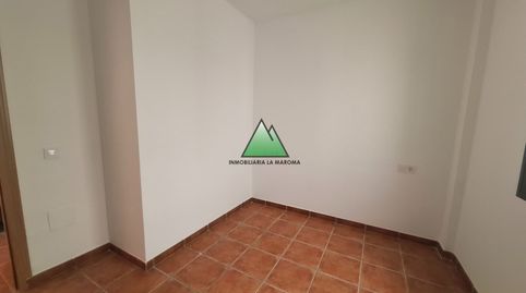 Foto 3 de Apartament en venda a Calle Nueva, Alcaucín, Málaga