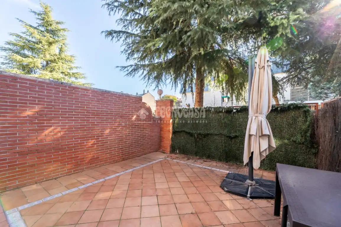 Jardín de Piso en venta en Las Rozas de Madrid con Calefacción y Terraza