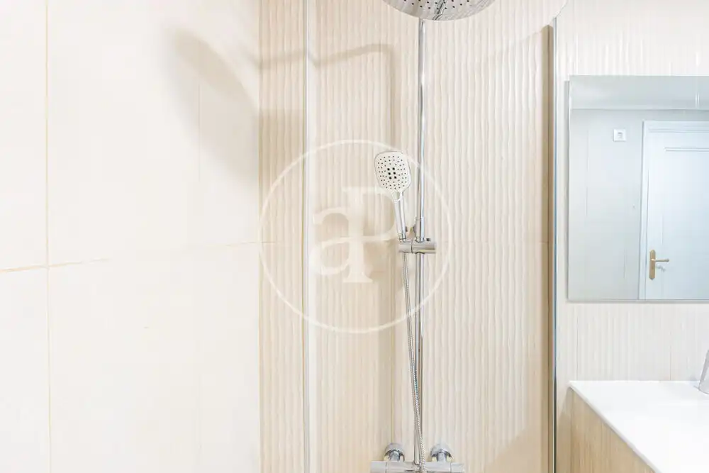 Baño de Piso en venta en Valencia con Aire acondicionado, Calefacción y Balcón