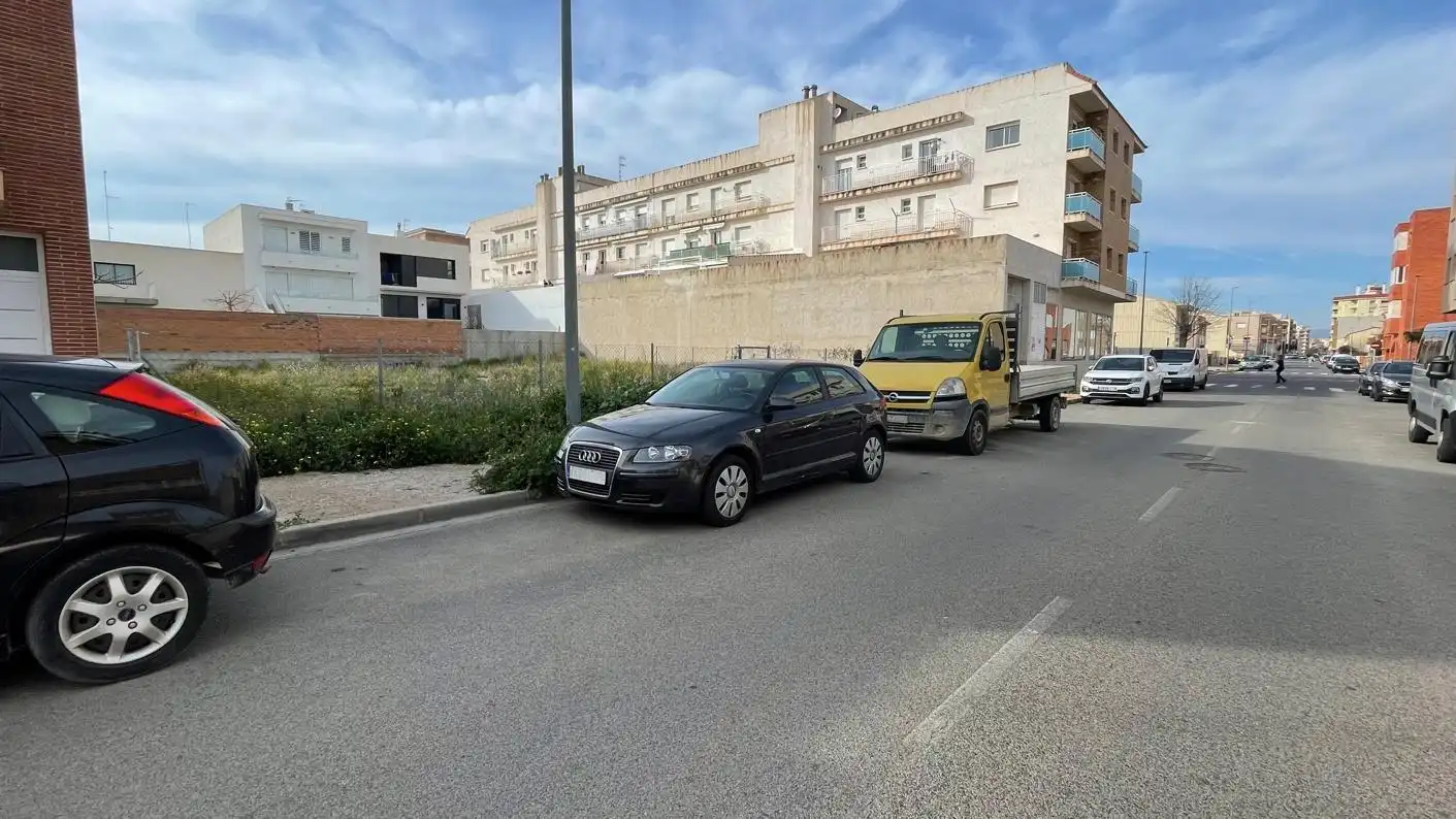 Terreno residencial en venta en Calle Cervantes 158