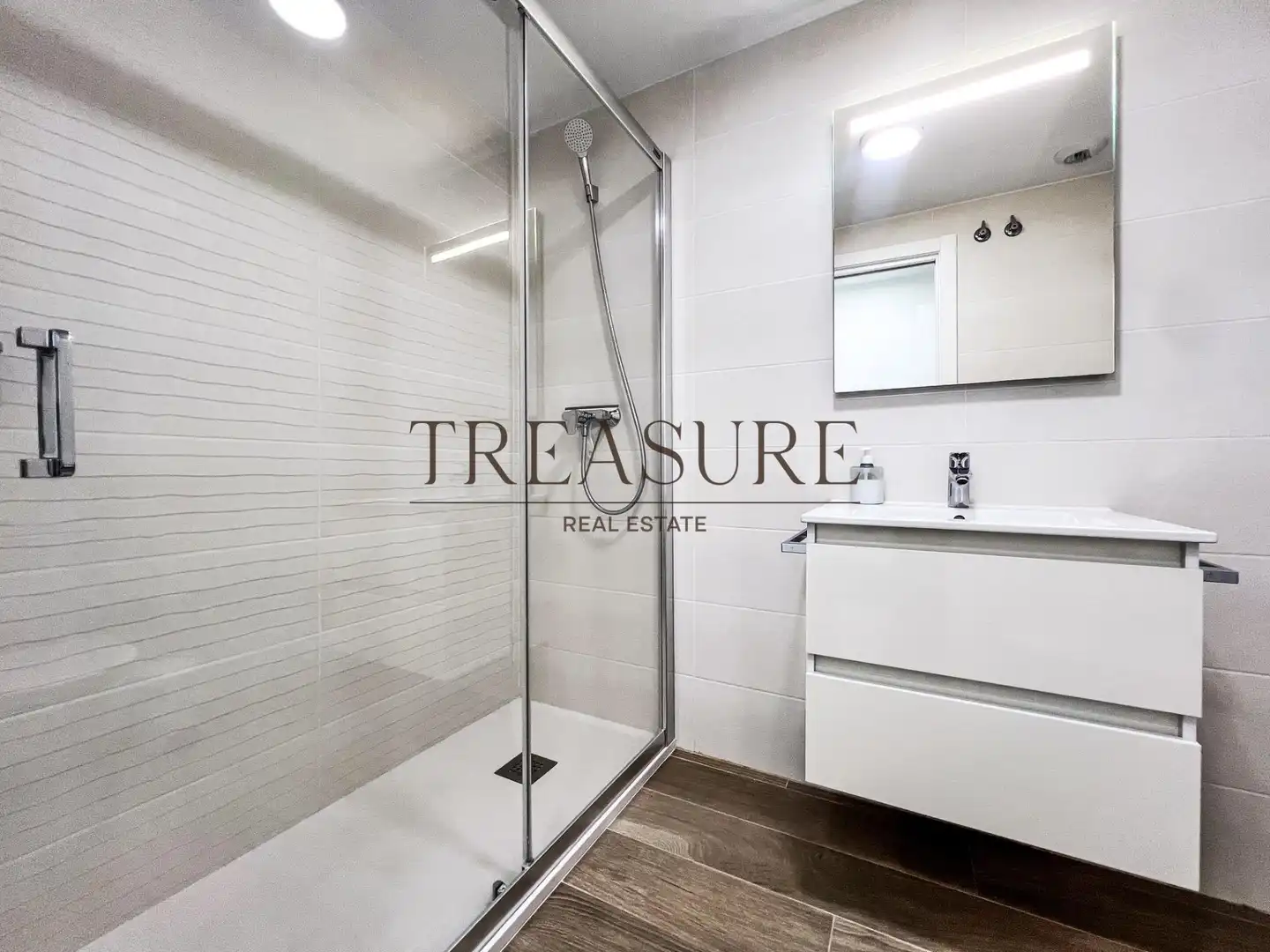 Bathroom of Apartments for sale in Cartagena  with Private garden, Terrace and Community pool