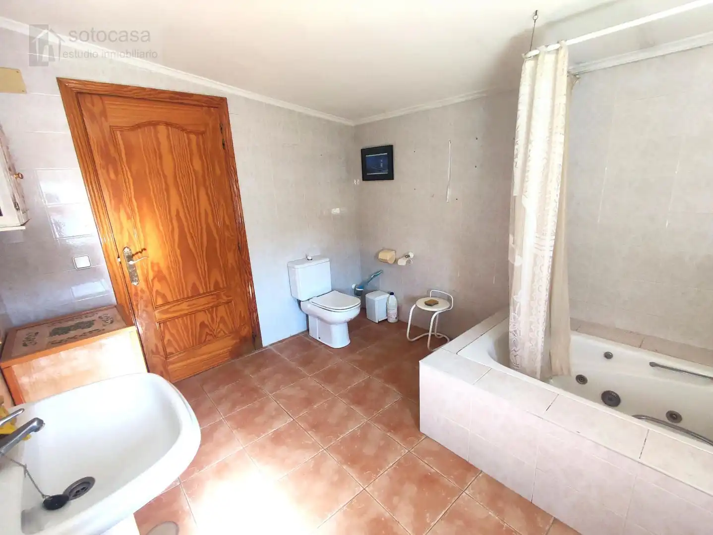 Bany de Casa o xalet en venda en Traspinedo amb Calefacció, Jardí privat i Piscina