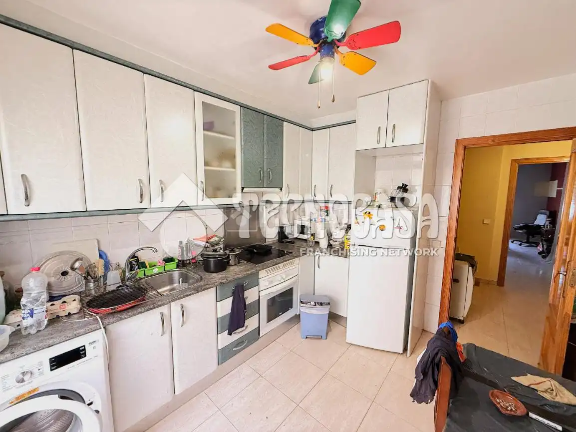 Cocina de Casa adosada en venta en Huete con Calefacción, Amueblado y Piscina comunitaria