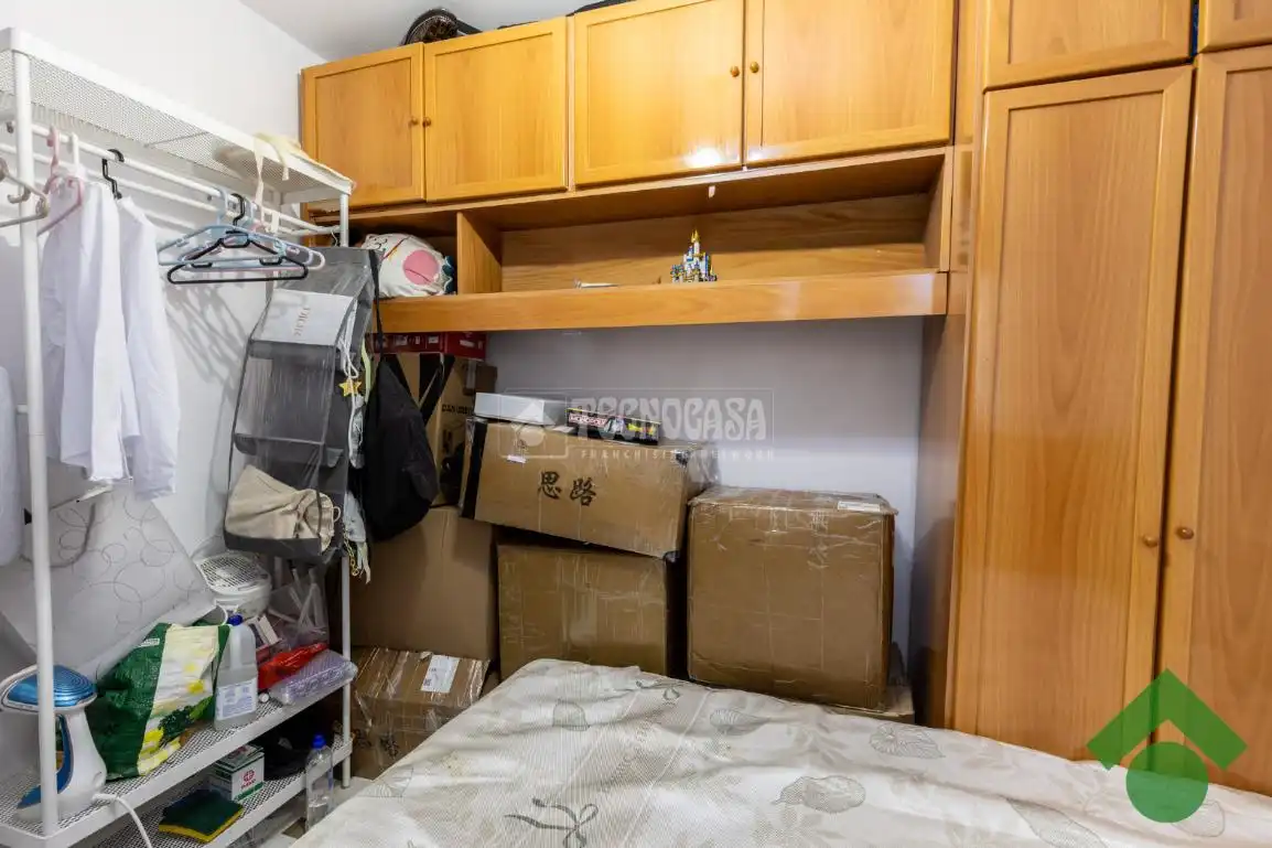 Dormitori de Pis en venda en Albolote amb Aire condicionat, Moblat i Balcó