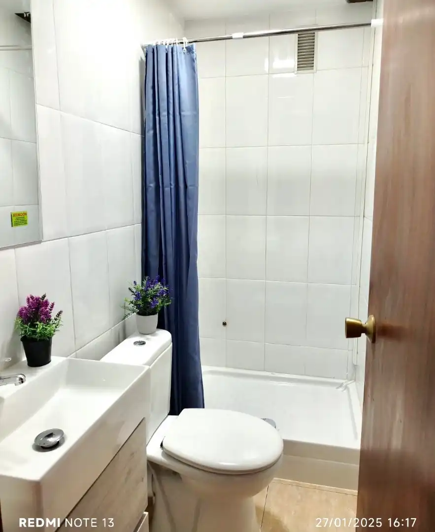 Baño de Piso para compartir en Valencia con Aire acondicionado, Calefacción y Amueblado