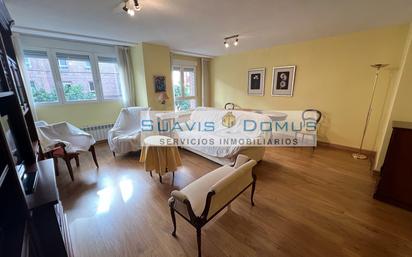 Living room of Flat for sale in Valladolid Capital