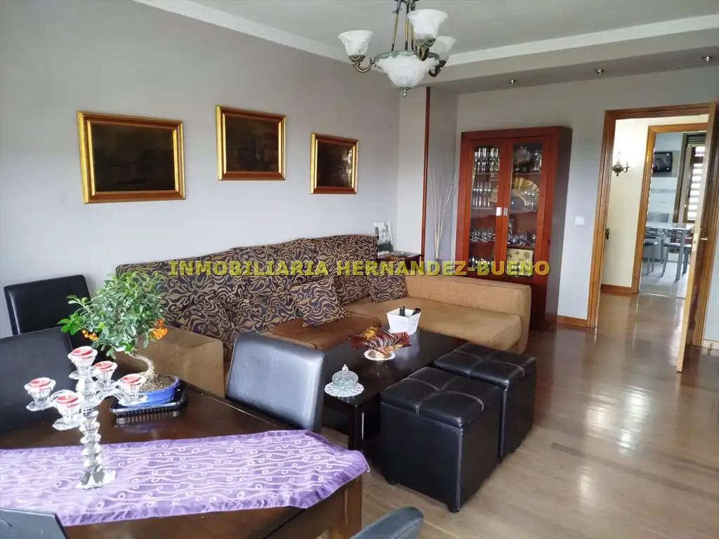 Sala de estar de Piso en venta en Salamanca con Calefacción, Trastero y Amueblado