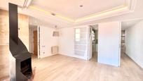 Sala d'estar de Àtic de lloguer en  Barcelona Capital amb Calefacció, Terrassa i Traster