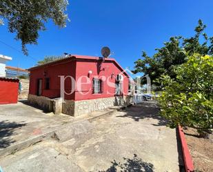 Vista exterior de Casa o xalet de lloguer en Montroy amb Aire condicionat, Jardí privat i Terrassa