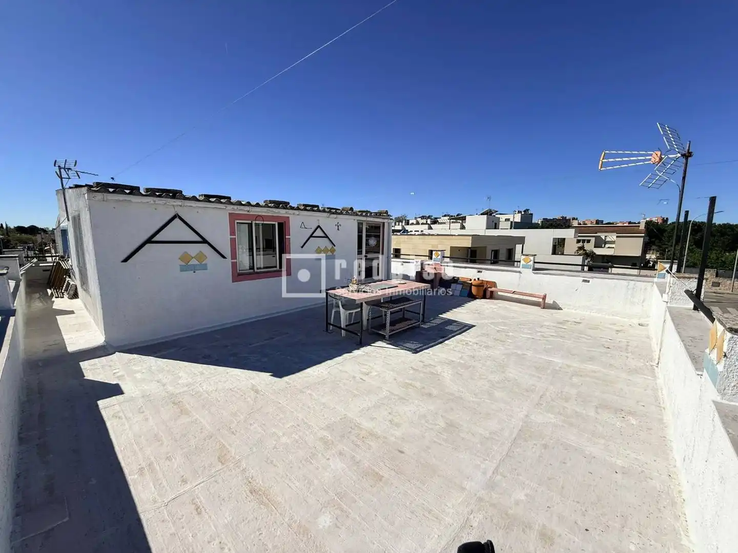 Vista exterior de Casa o chalet en venta en Madrid con Calefacción y Terraza