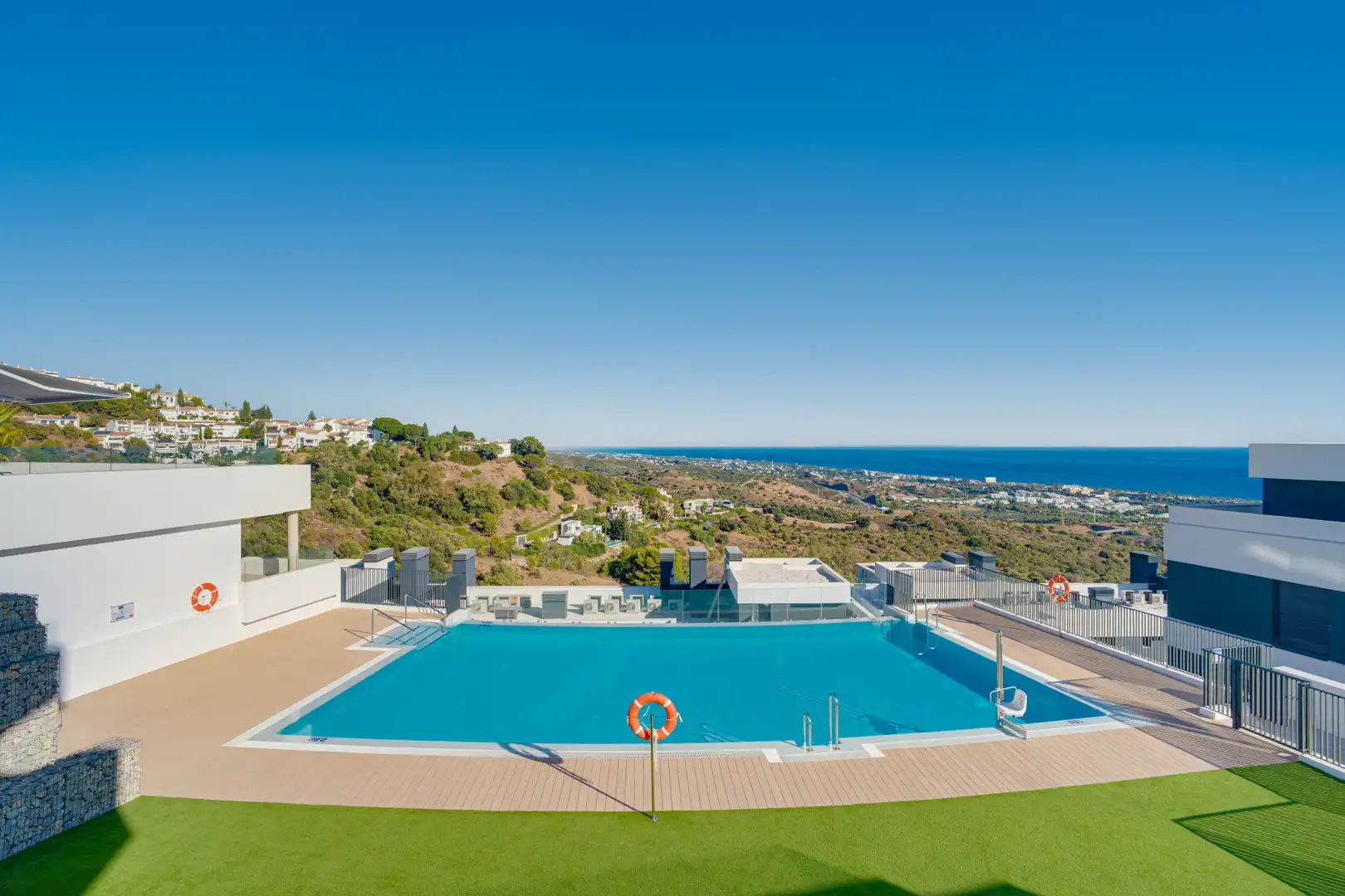 Bajo con piscina en venta en Río Real - Los Monteros, imagen 38