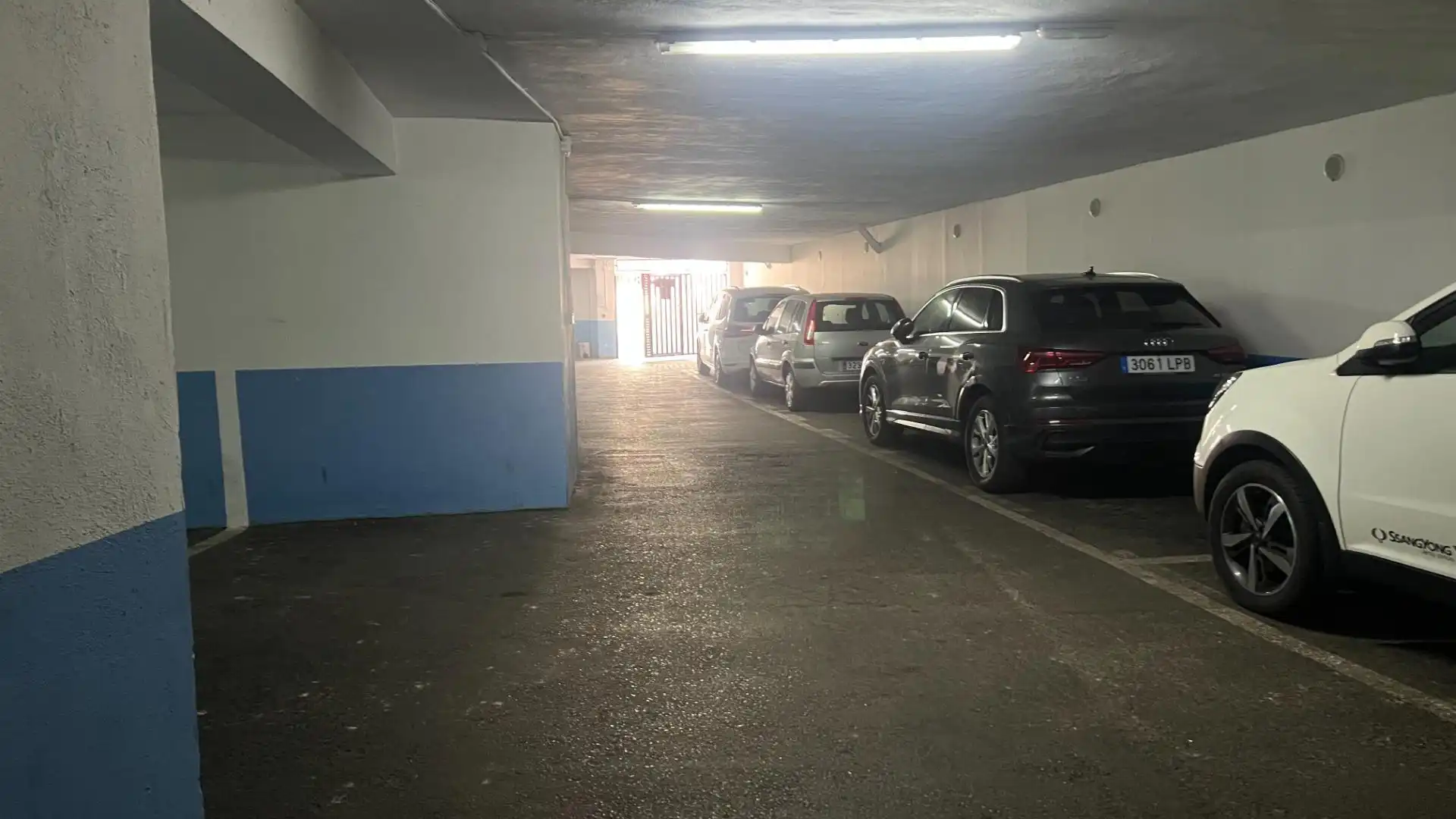Parkplatz von Wohnung zum Verkauf in Benidorm mit Klimaanlage und Möbliert