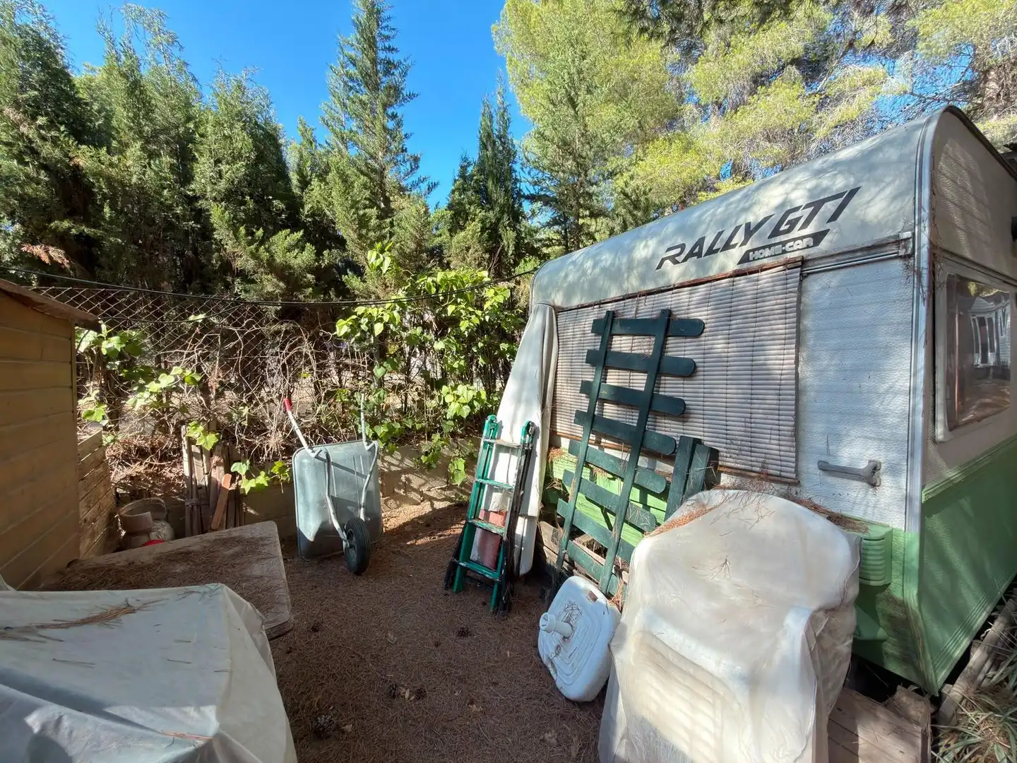 Parking of Country homes for sale in Tibi